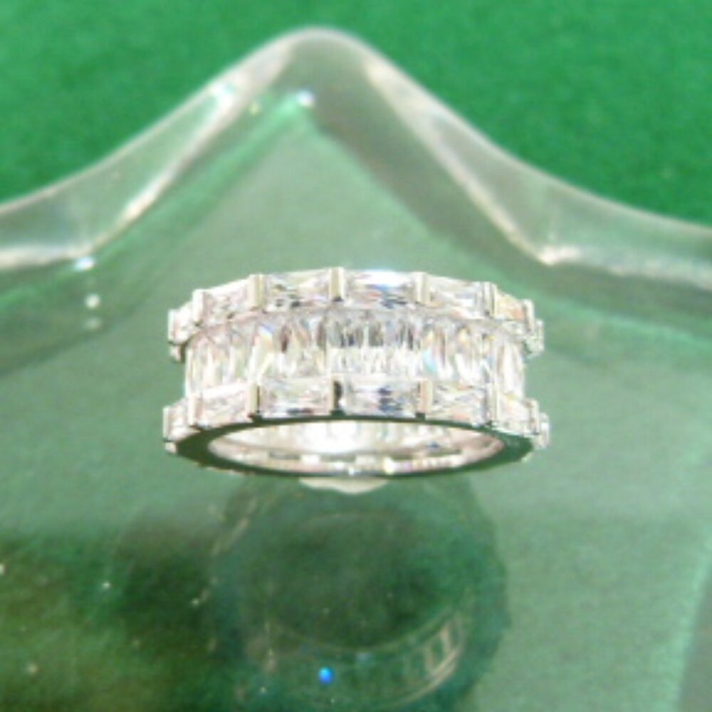 Anniversary band with 3 rows of baguette stones in Sterling